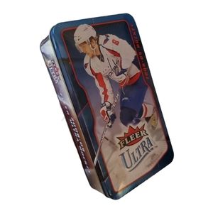 Fleer Ultra 2008-09 Gold medallion hockey card tin